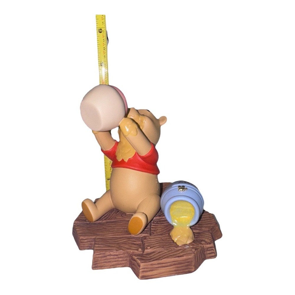 Pooh & Friends (NWT) “Life Is Sweet” collectible, porcelain figurine - Picture 8 of 11
